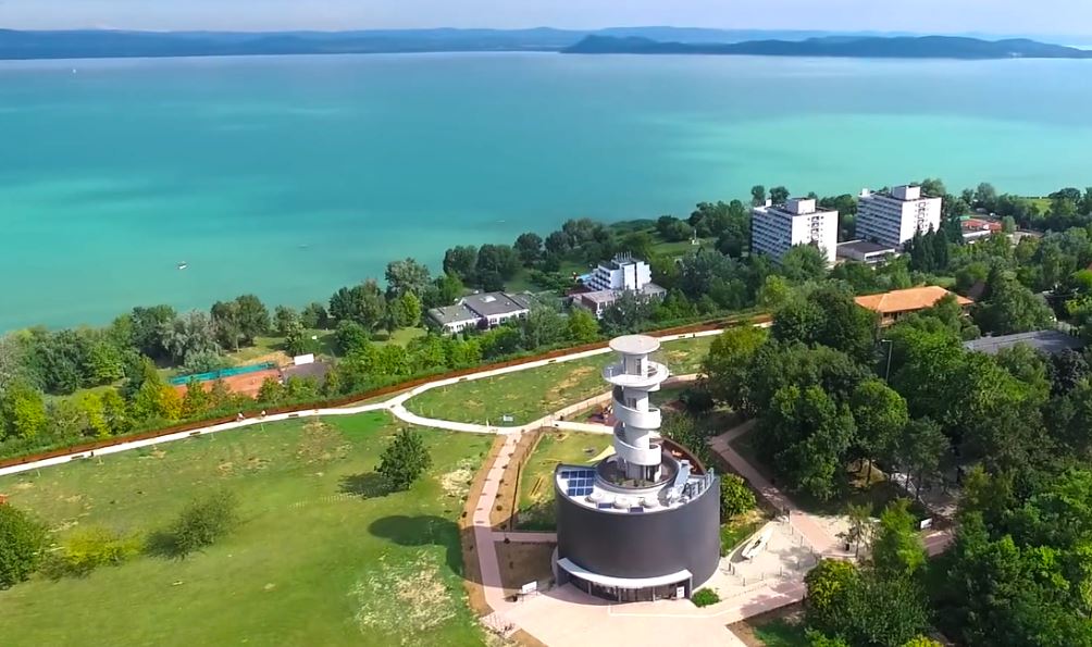 Balatonföldvári Hajózástörténeti Látogatóközpont és Kilátó